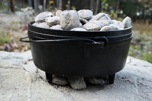 Mr. Kaden's Civil War class cooking with Dutch Oven