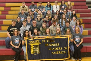 Schuyler R-1 FBLA Members Participate in National FBLA Week